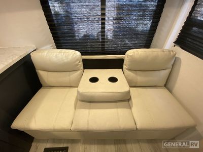 2025 Prime Time RV Avenger LE - Photo 8
