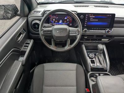 2024 Chevrolet Colorado — photo 13 view