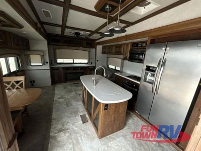 2018 Heartland Bighorn - Photo 16