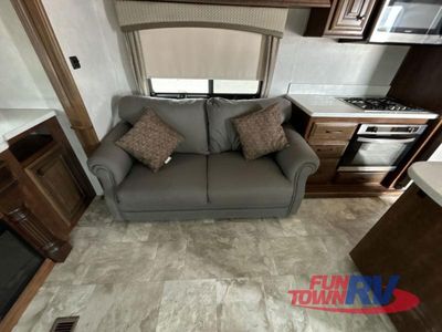 2018 Heartland Bighorn - Photo 26