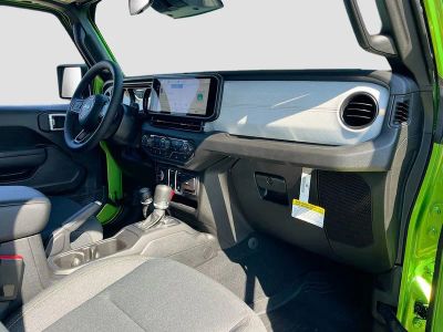 2026 Jeep Wrangler — photo 26 view