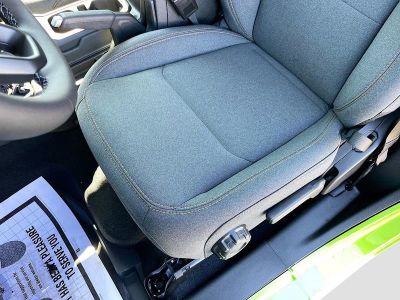 2026 Jeep Wrangler — photo 18 view