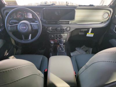 2026 Jeep Gladiator — photo 15 view