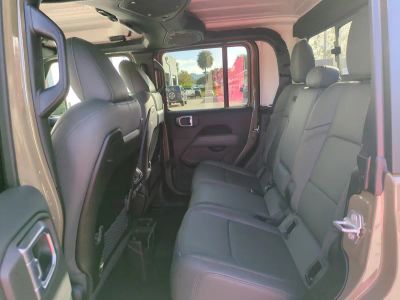 2026 Jeep Gladiator — photo 14 view