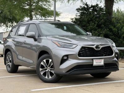 2026 Toyota Highlander - Photo 2