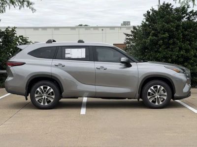 2026 Toyota Highlander - Photo 3