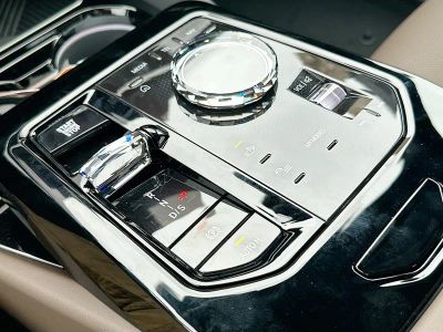 2026 BMW 5 Series — photo 14 view