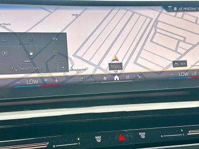2026 BMW 5 Series — photo 10 view
