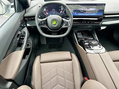 2026 BMW 5 Series — photo 17 view