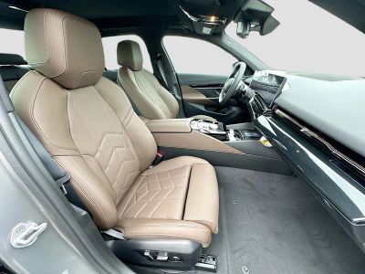 2026 BMW 5 Series — photo 23 view