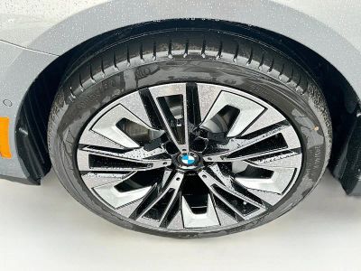 2026 BMW 5 Series — photo 26 view