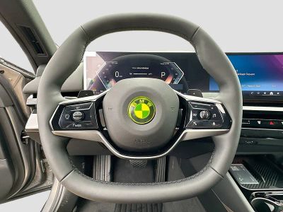 2026 BMW 5 Series — photo 8 view
