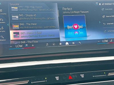 2026 BMW 5 Series — photo 12 view