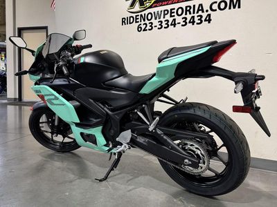 2026 Yamaha YZF-R3 - Photo 6