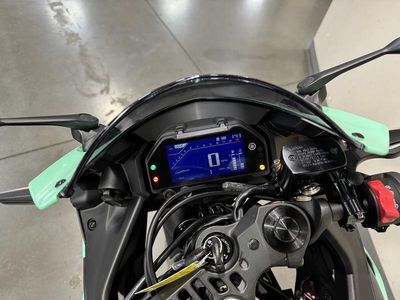 2026 Yamaha YZF-R3 - Photo 9
