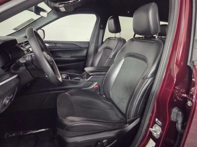 2025 Jeep Grand Cherokee — photo 12 view
