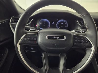 2025 Jeep Grand Cherokee — photo 18 view