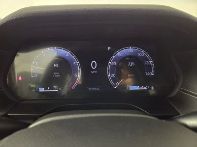 2025 Jeep Grand Cherokee — photo 17 view