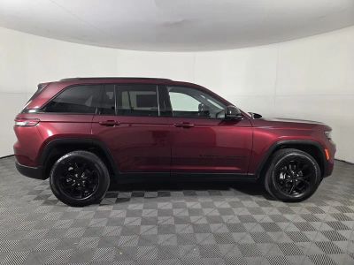 2025 Jeep Grand Cherokee — interior view