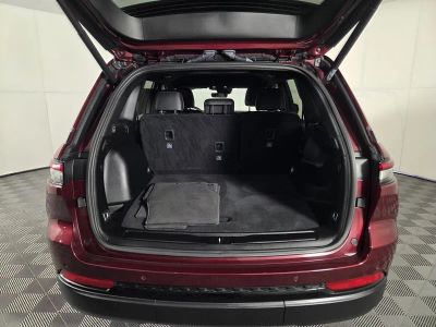 2025 Jeep Grand Cherokee — photo 29 view