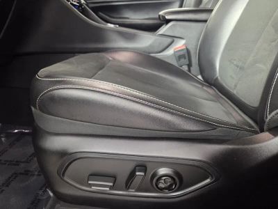 2025 Jeep Grand Cherokee — photo 13 view