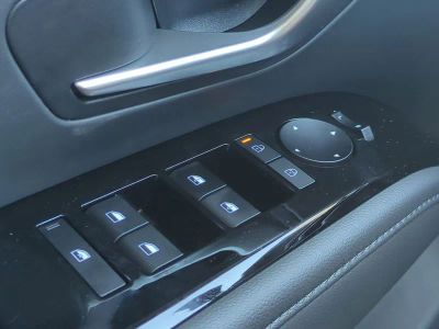 2026 Hyundai TUCSON HYBRID — photo 32 view