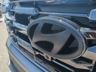 2026 Hyundai TUCSON HYBRID — photo 12 view