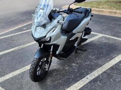 2026 Honda ADV160 - Photo 2