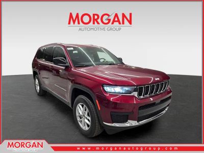 2025 Jeep Grand Cherokee L Laredo in Velvet Red Pearlcoat — front three-quarter view