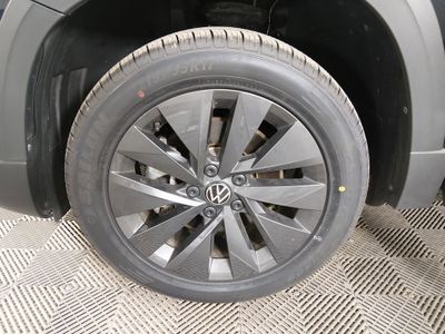 2024 Volkswagen Taos - Photo 10