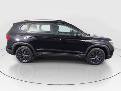 2024 Volkswagen Taos - Photo 8