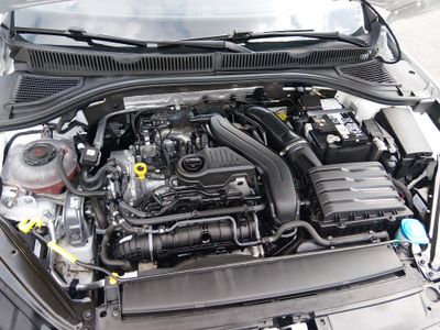 2024 Volkswagen Jetta — photo 9 view