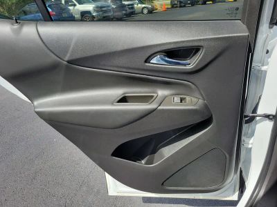 2023 Chevrolet Equinox — photo 16 view
