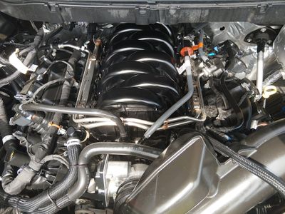 2025 Ford F-150 — photo 9 view