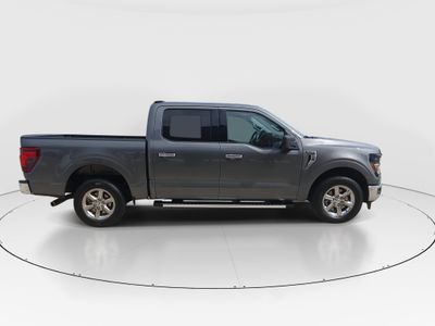 2025 Ford F-150 — photo 8 view