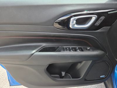 2023 Jeep Compass — photo 25 view