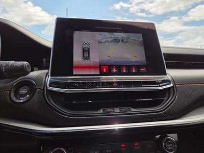 2023 Jeep Compass — photo 31 view