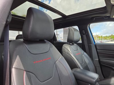 2023 Jeep Compass — photo 11 view