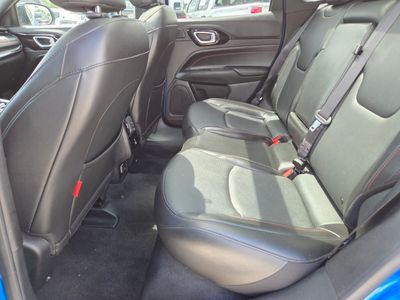 2023 Jeep Compass — photo 18 view