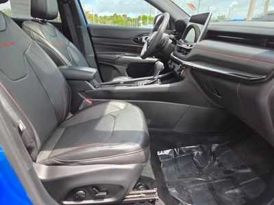 2023 Jeep Compass — photo 10 view