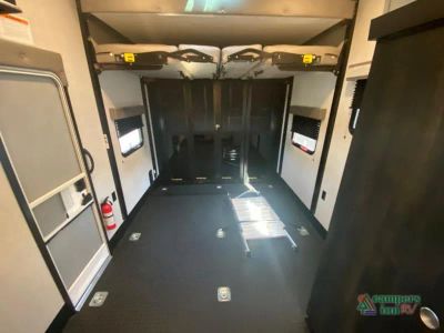 2026 Jayco Seismic - Photo 38