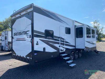 2026 Jayco Seismic - Photo 2