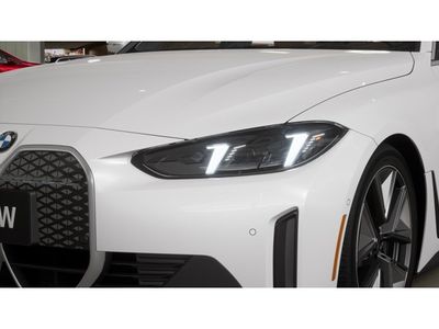 2026 BMW i4 - Photo 6