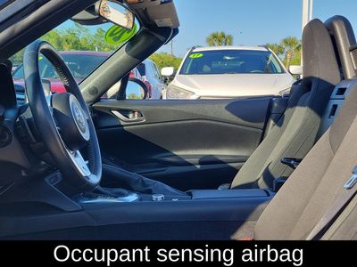 2020 Mazda MX-5 Miata - Photo 2