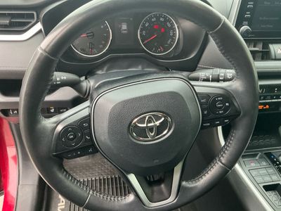2020 Toyota RAV4 - Photo 13