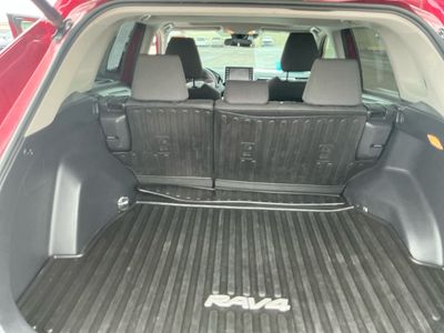 2020 Toyota RAV4 - Photo 17