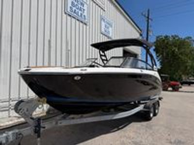 2026 Yamaha 252 SE - Photo 2