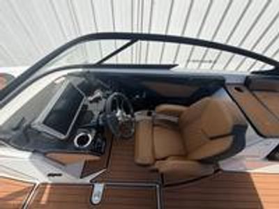 2026 Yamaha 252 SE - Photo 15