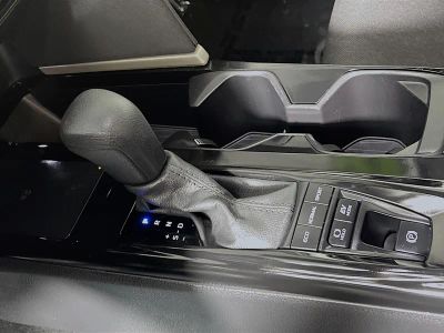 2025 Toyota Camry — photo 20 view