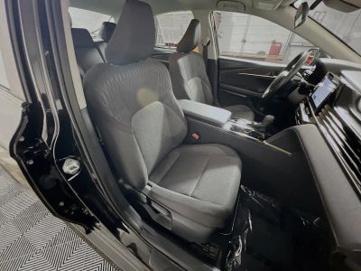 2025 Toyota Camry — photo 27 view